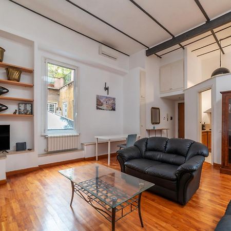 Via Del Lavatore Private Apartments Rome Bagian luar foto